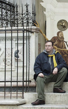 sat on the steps of the capella in the Campo of Siena